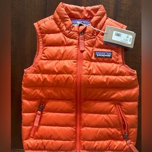 NWT Patagonia Down Vest 12-18 Months